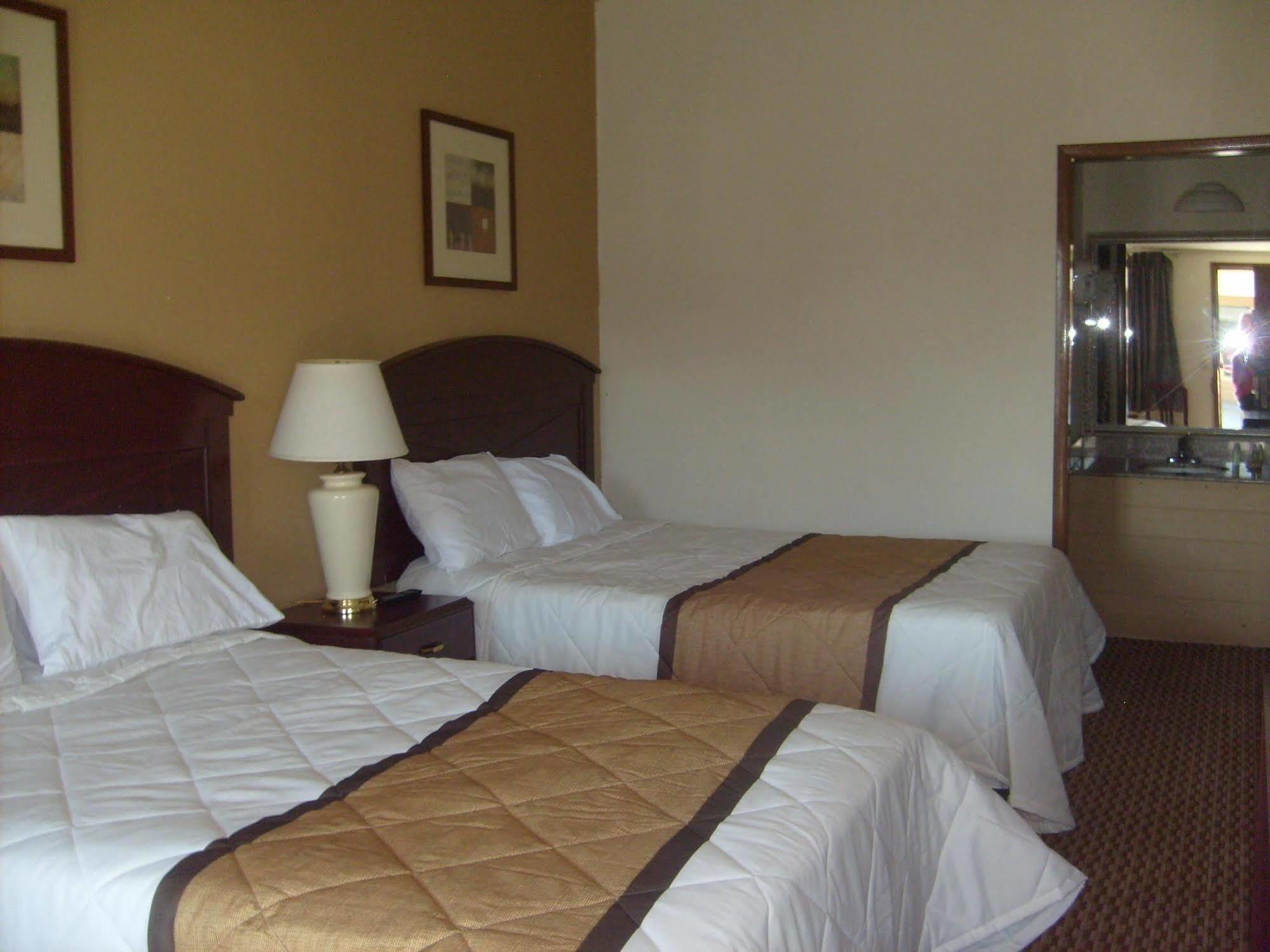 Express Inn Thomson Εξωτερικό φωτογραφία